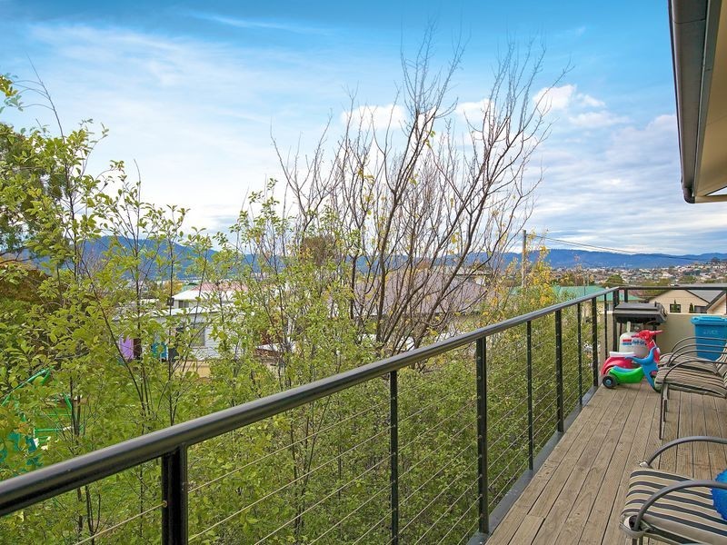 2/8 Kaleno Place, Glenorchy TAS 7010