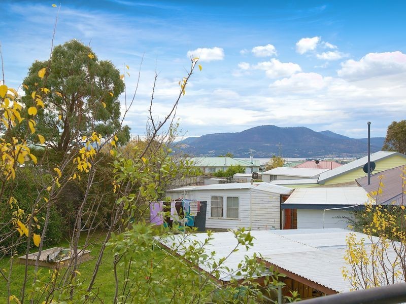 2/8 Kaleno Place, Glenorchy TAS 7010