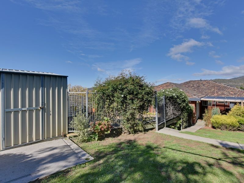 5 Bentley Road, Lenah Valley TAS 7008