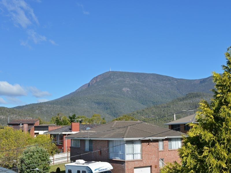 5 Bentley Road, Lenah Valley TAS 7008