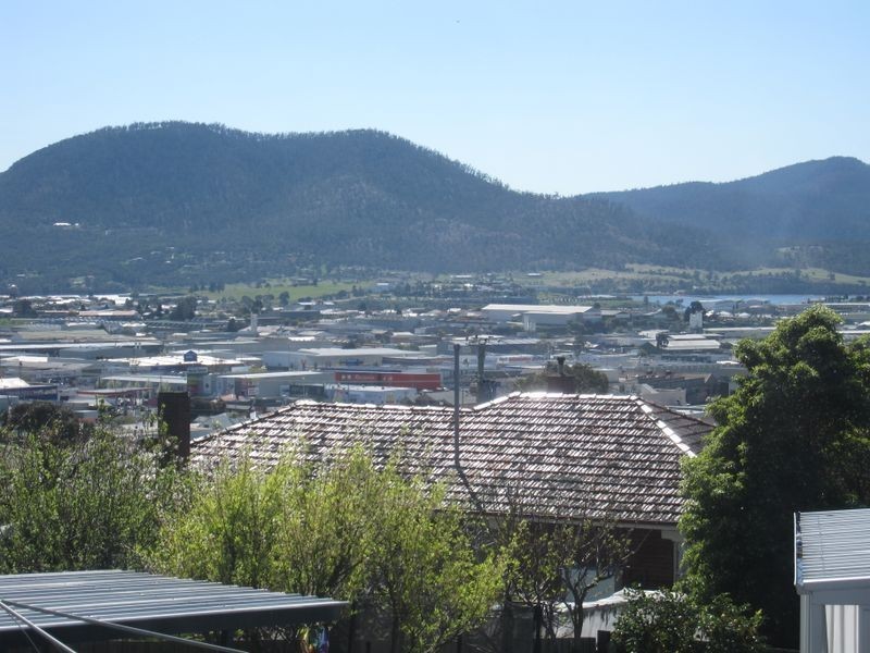 3/6 BERMUKA STREET, West Moonah TAS 7009