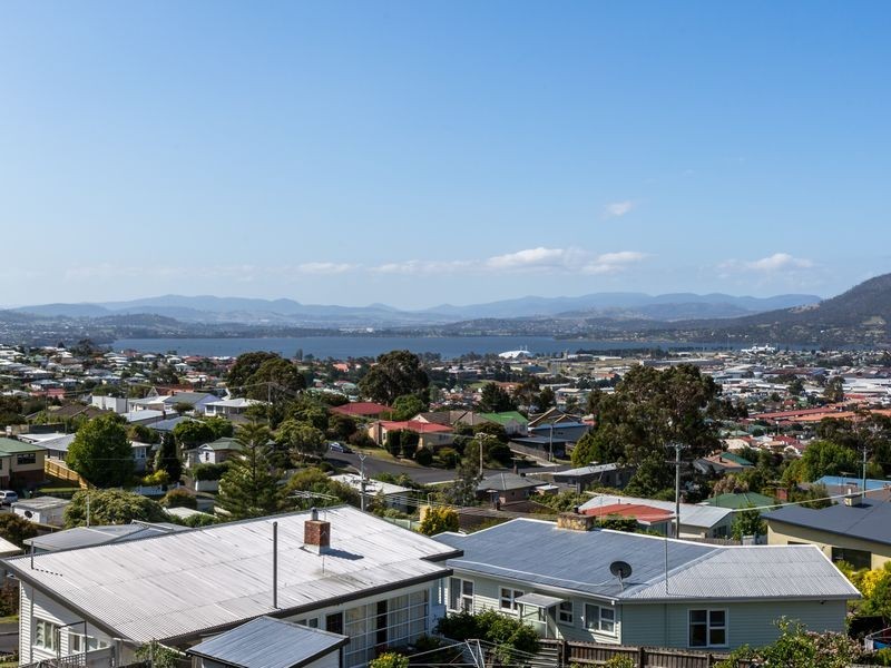35 Eleventh Avenue, West Moonah TAS 7009