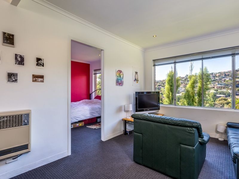 3/10 Wallace Avenue, Lenah Valley TAS 7008