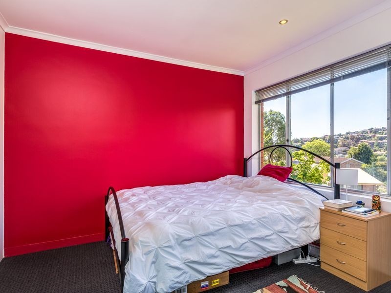 3/10 Wallace Avenue, Lenah Valley TAS 7008