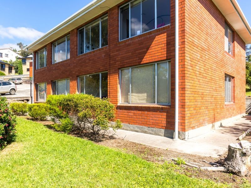 3/10 Wallace Avenue, Lenah Valley TAS 7008