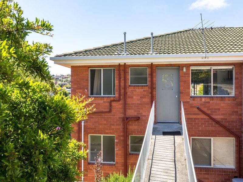 3/10 Wallace Avenue, Lenah Valley TAS 7008