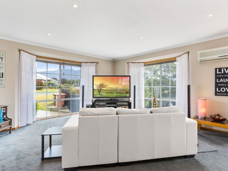 2 Blackstone Drive, Old Beach TAS 7017