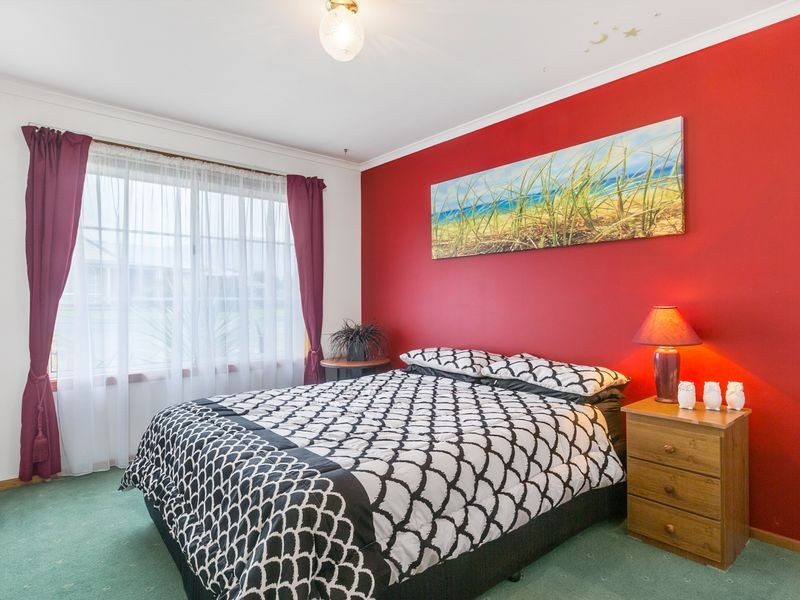 2 Blackstone Drive, Old Beach TAS 7017