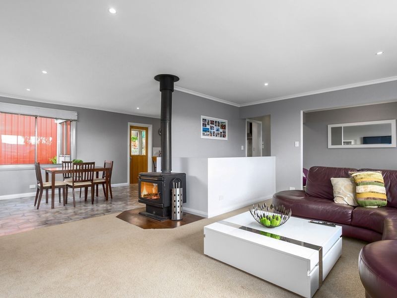 38 Sunshine Road, Austins Ferry TAS 7011