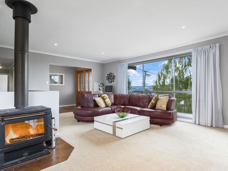 38 Sunshine Road, Austins Ferry TAS 7011