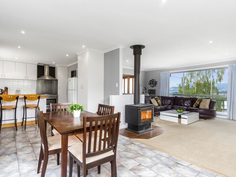 38 Sunshine Road, Austins Ferry TAS 7011