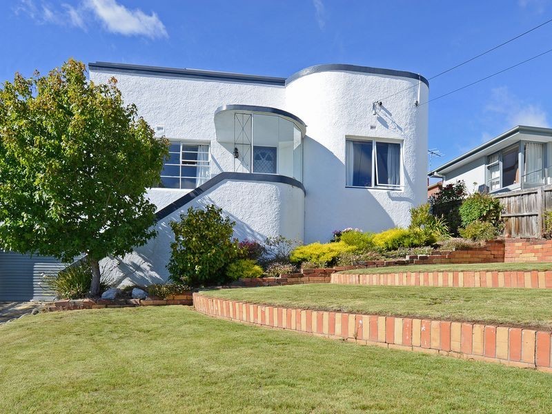 30 Suncrest Avenue, Lenah Valley TAS 7008