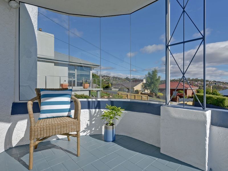 30 Suncrest Avenue, Lenah Valley TAS 7008