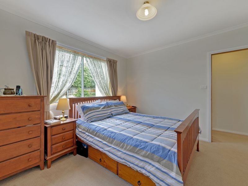 30 Suncrest Avenue, Lenah Valley TAS 7008