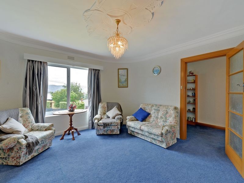 30 Suncrest Avenue, Lenah Valley TAS 7008