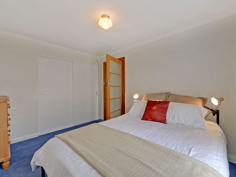 30 Suncrest Avenue, Lenah Valley TAS 7008