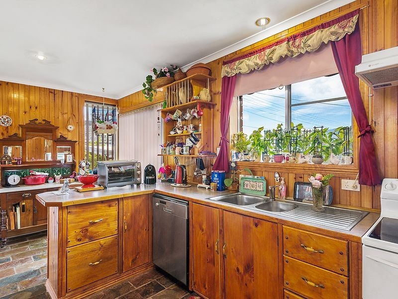 78 Binalong Road, Mornington TAS 7018