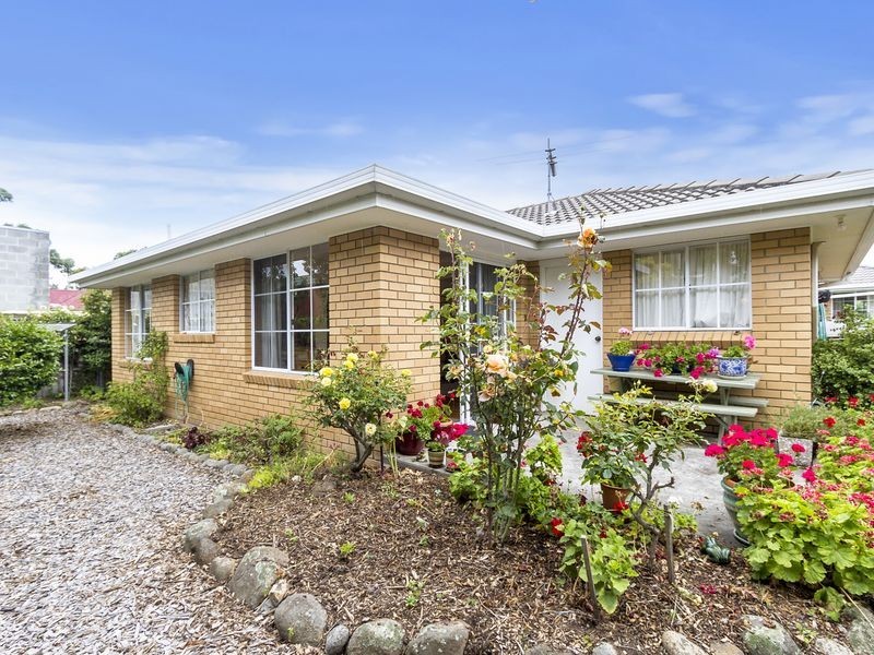 1/16A Lincoln Street, Lindisfarne TAS 7015