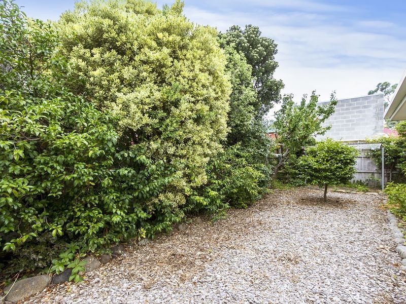 1/16A Lincoln Street, Lindisfarne TAS 7015