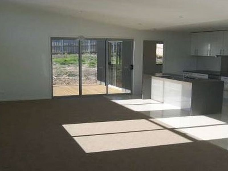 14 Kingfisher Street, Kingston TAS 7050