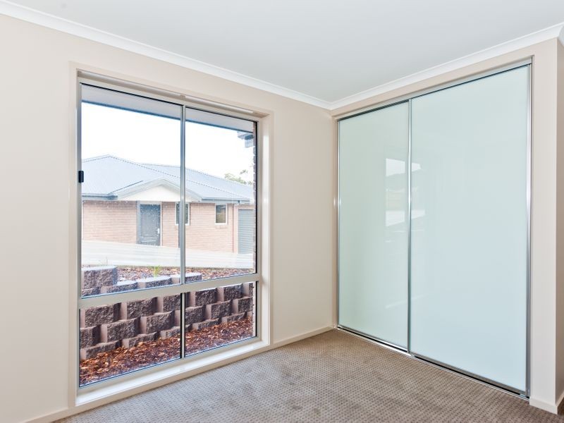 4/60 Mariah Crescent, Oakdowns TAS 7019