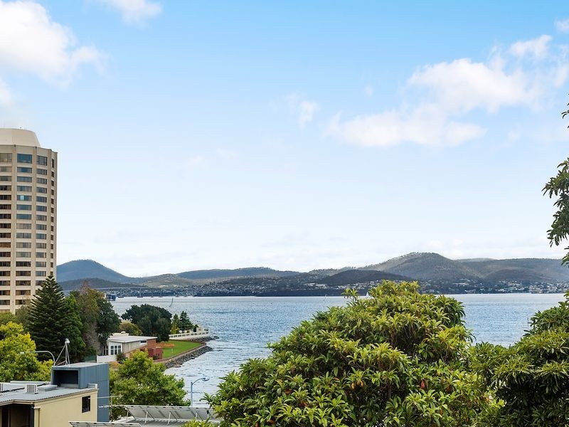 4 Ethelmont Road, Sandy Bay TAS 7005