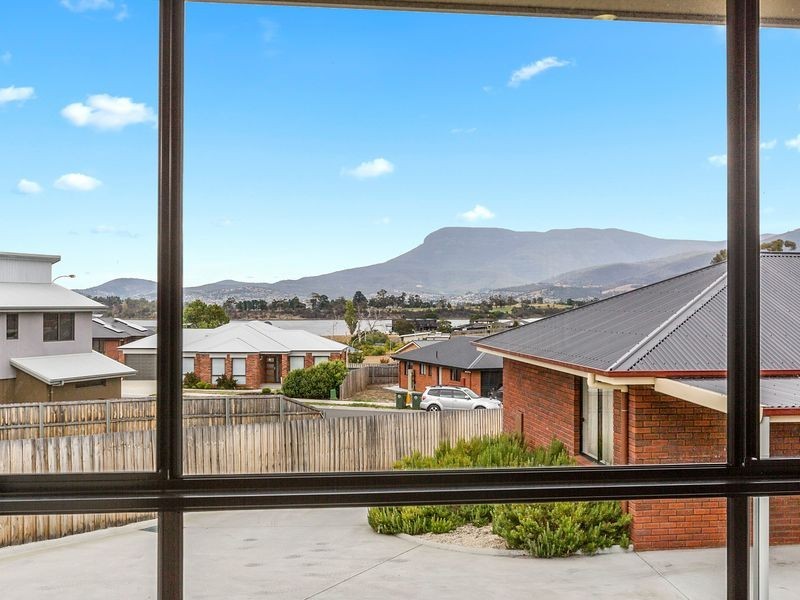 2/69 Churinga Waters Drive, Old Beach TAS 7017