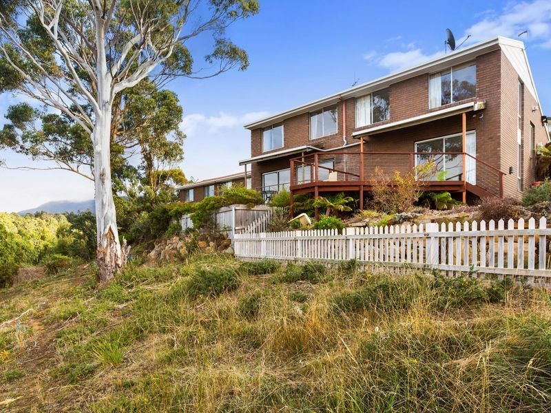 2/18 Chadwick Court, West Hobart TAS 7000