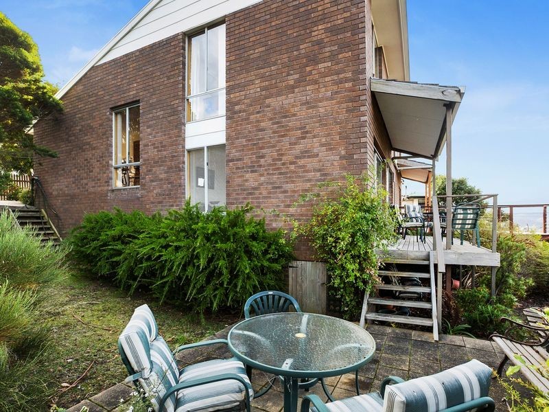 2/18 Chadwick Court, West Hobart TAS 7000