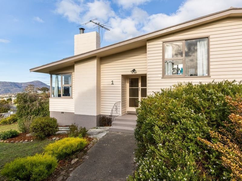 1 Spring Street, Claremont TAS 7011