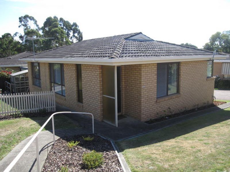2/23 WELLWOOD STREET, New Town TAS 7008