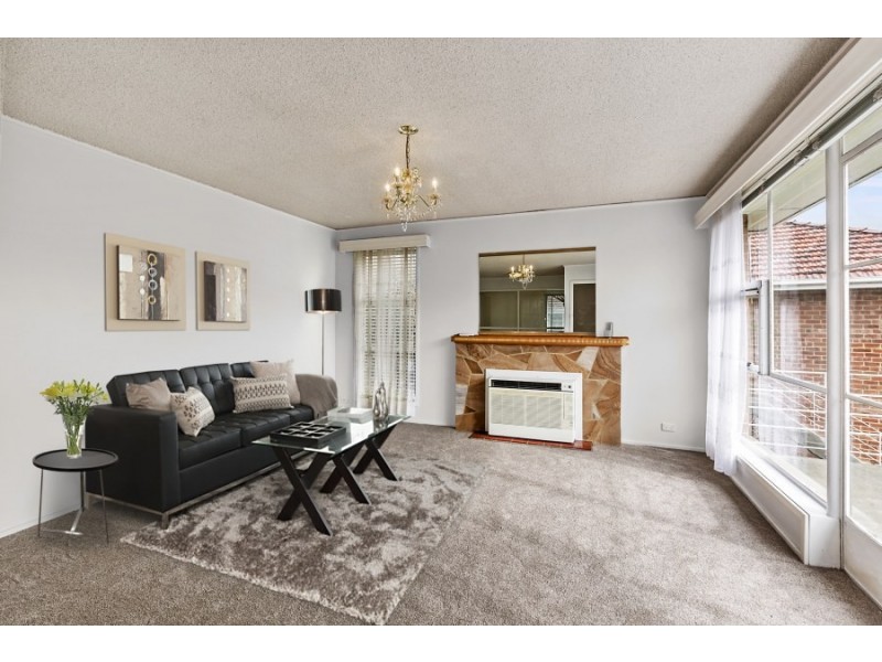 13 Henley Street, Lindisfarne TAS 7015
