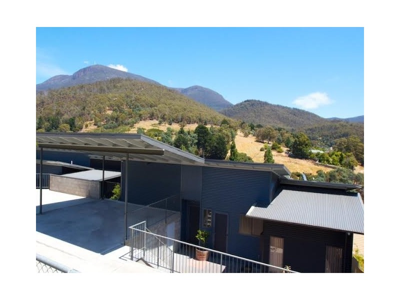 2/30 Shirley Boulevard, Lenah Valley TAS 7008