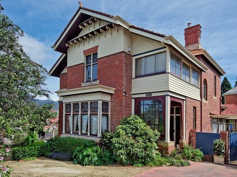2 Boa Vista Road, New Town TAS 7008