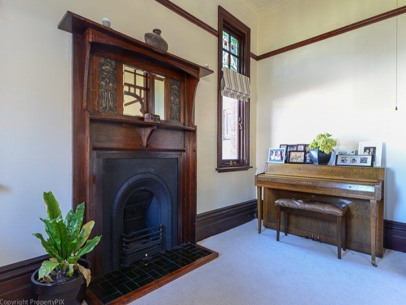 2 Boa Vista Road, New Town TAS 7008