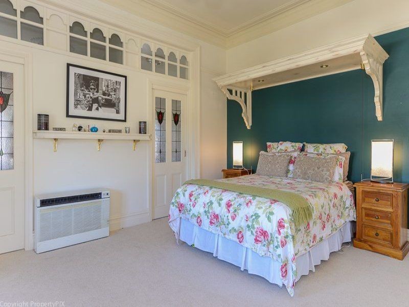 2 Boa Vista Road, New Town TAS 7008