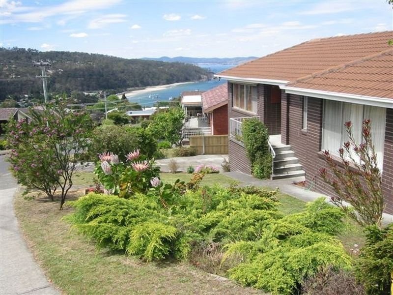 9 Wombara Avenue, Kingston Beach TAS 7050
