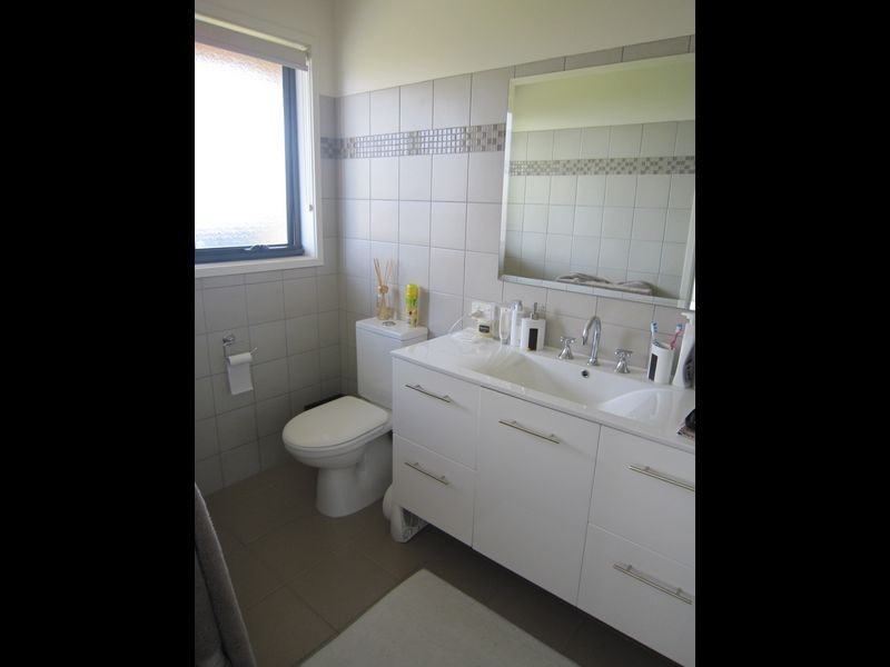 1/698 Oceana Drive, Tranmere TAS 7018