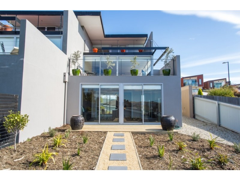 2/7 Shepherd Street, Sandy Bay TAS 7005