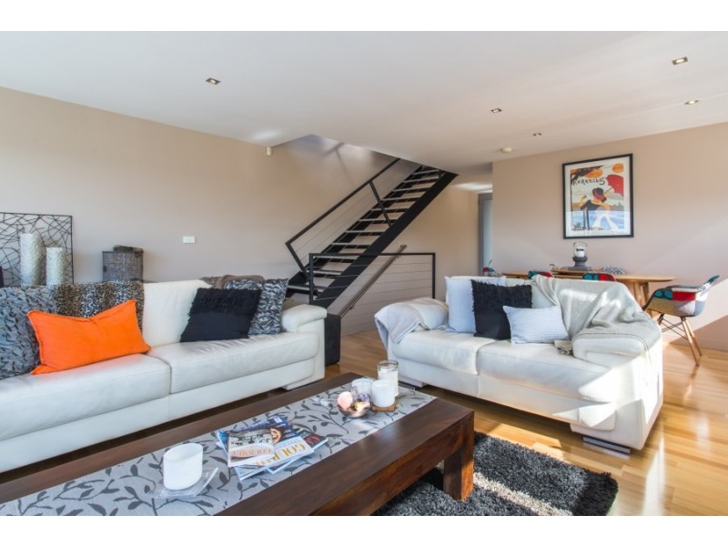 2/7 Shepherd Street, Sandy Bay TAS 7005