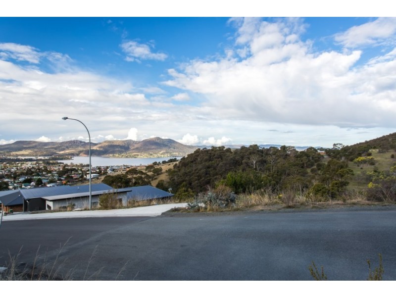 33 Wallcrest Road, Berriedale TAS 7011