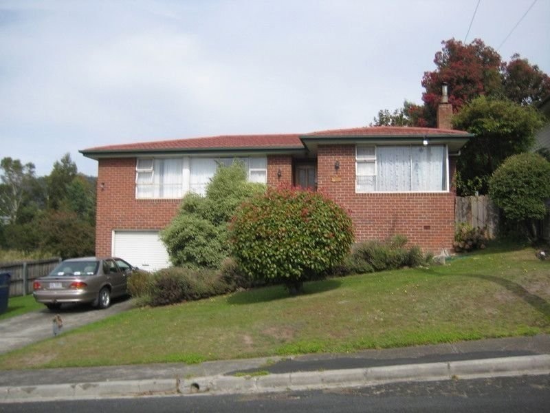 24 Rosbar Street, Claremont TAS 7011