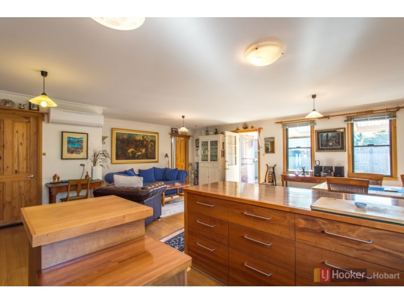 17 Bridge Street, Richmond TAS 7025