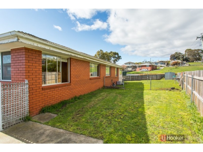 1/10 Sunlea Place, Glenorchy TAS 7010