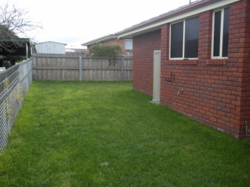 2/12 Madison Avenue, Brighton TAS 7030