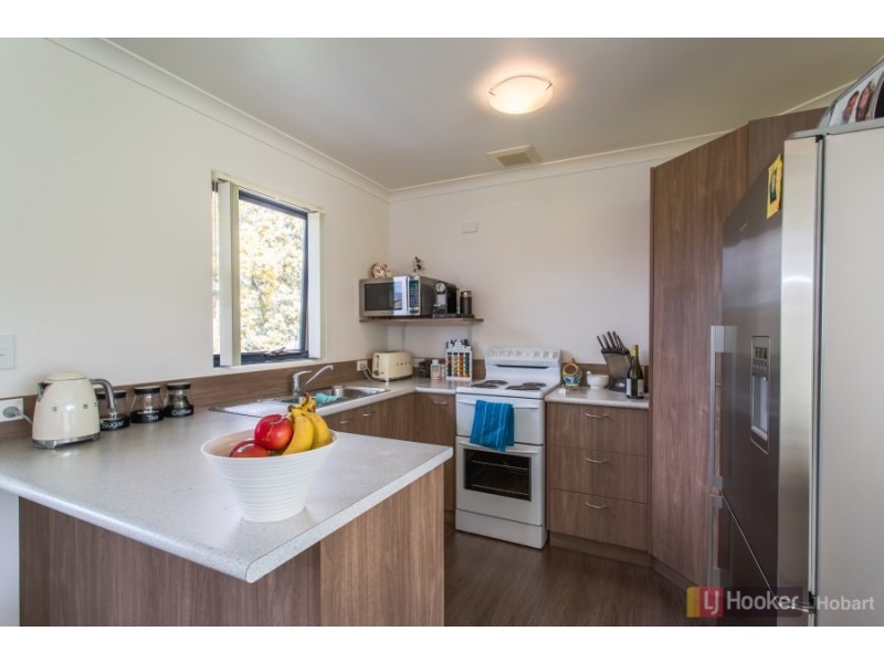 8 Husten Circle, New Norfolk TAS 7140