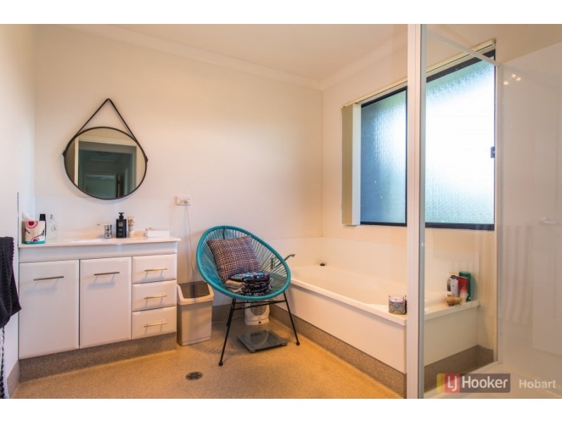 8 Husten Circle, New Norfolk TAS 7140