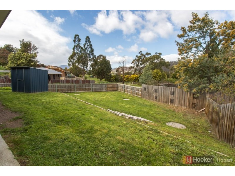 8 Husten Circle, New Norfolk TAS 7140