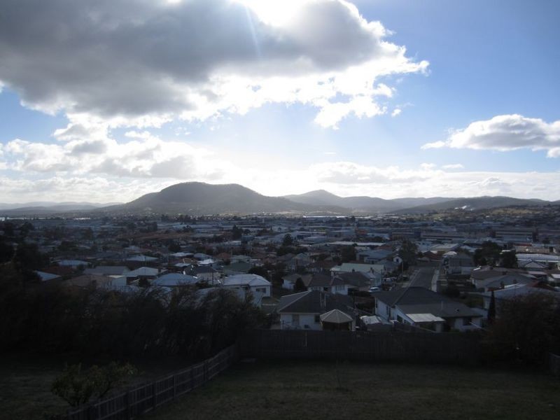 17 First Ave, West Moonah TAS 7009