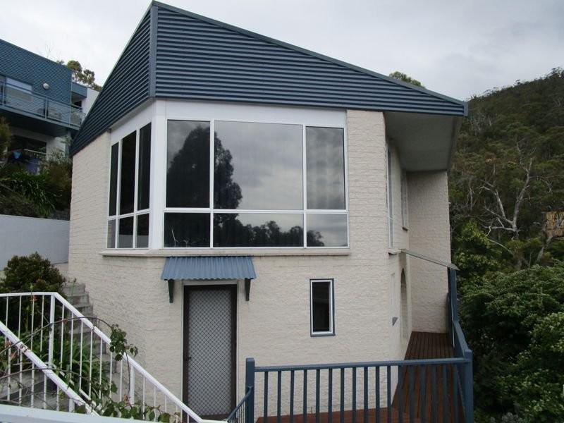 3/13A Dalkeith Court, Sandy Bay TAS 7005